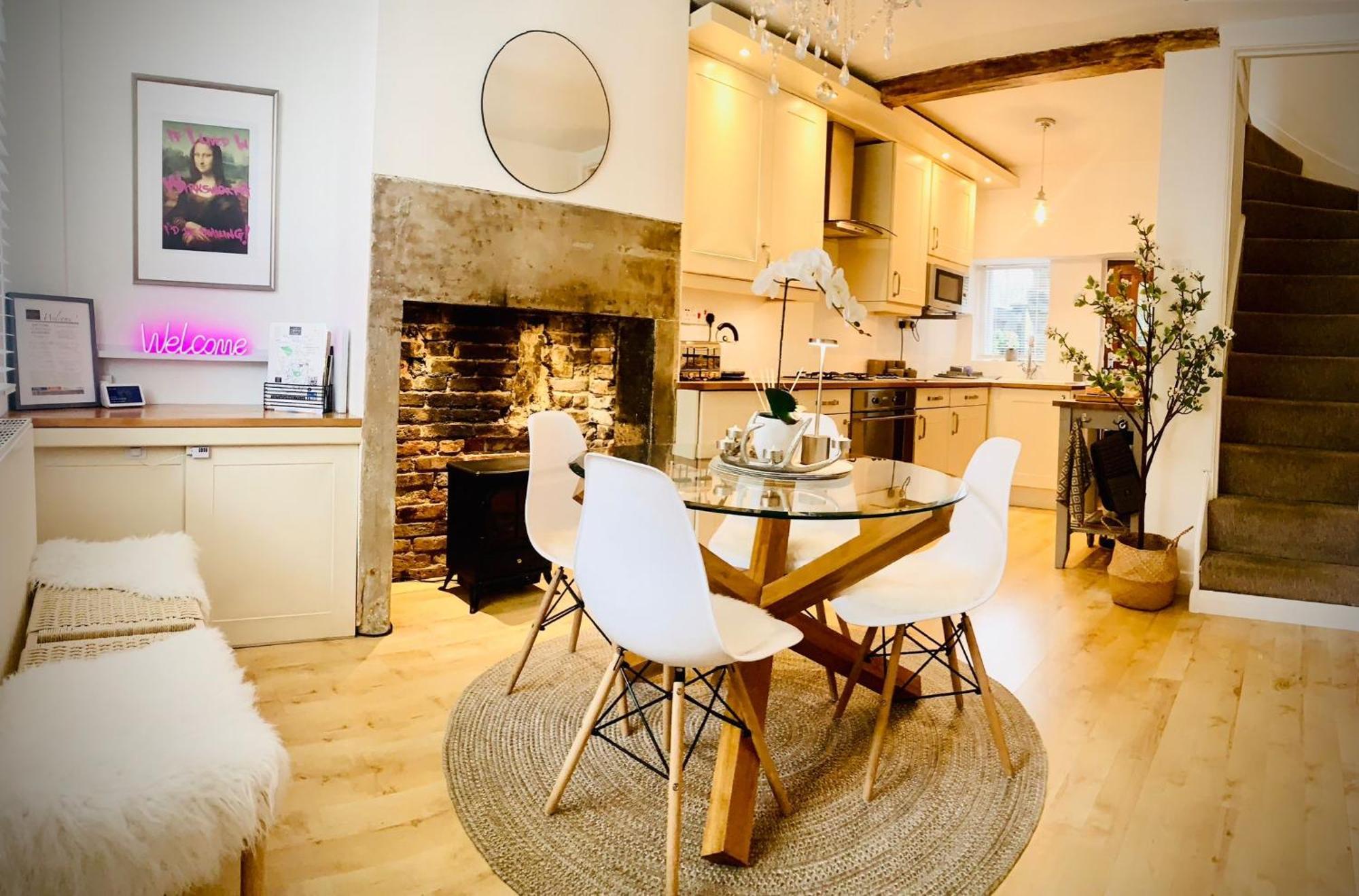 The Tenth House, Grade II Listed Georgian Town House, Wirksworth, Derbyshire, Peak District Cottage, Sleeps 4 מראה חיצוני תמונה